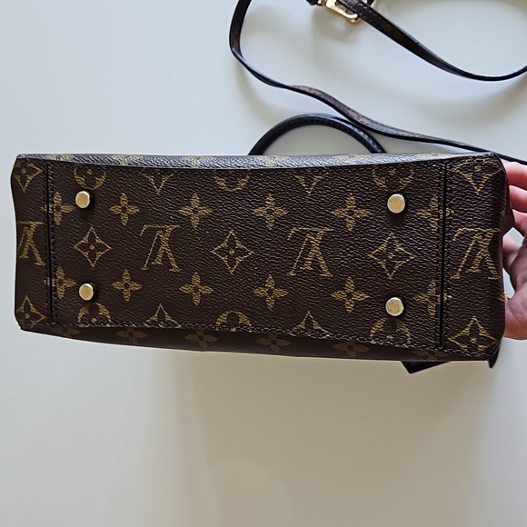 Louis Vuitton One Handle Flap Bag - Picture 5 of 11